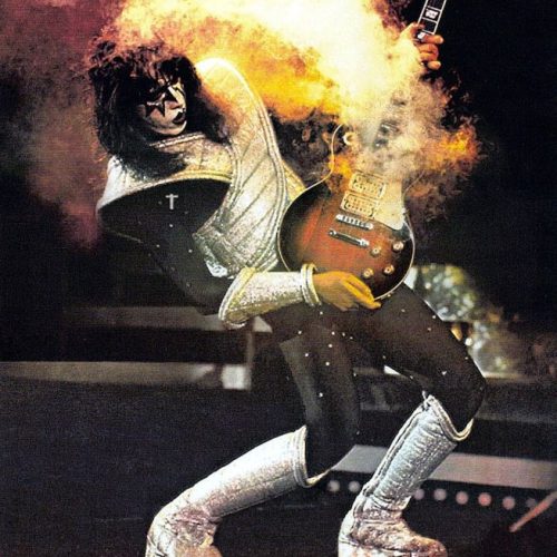 Ace Frehley, guitarrista original do Kiss, morre aos 74 anos